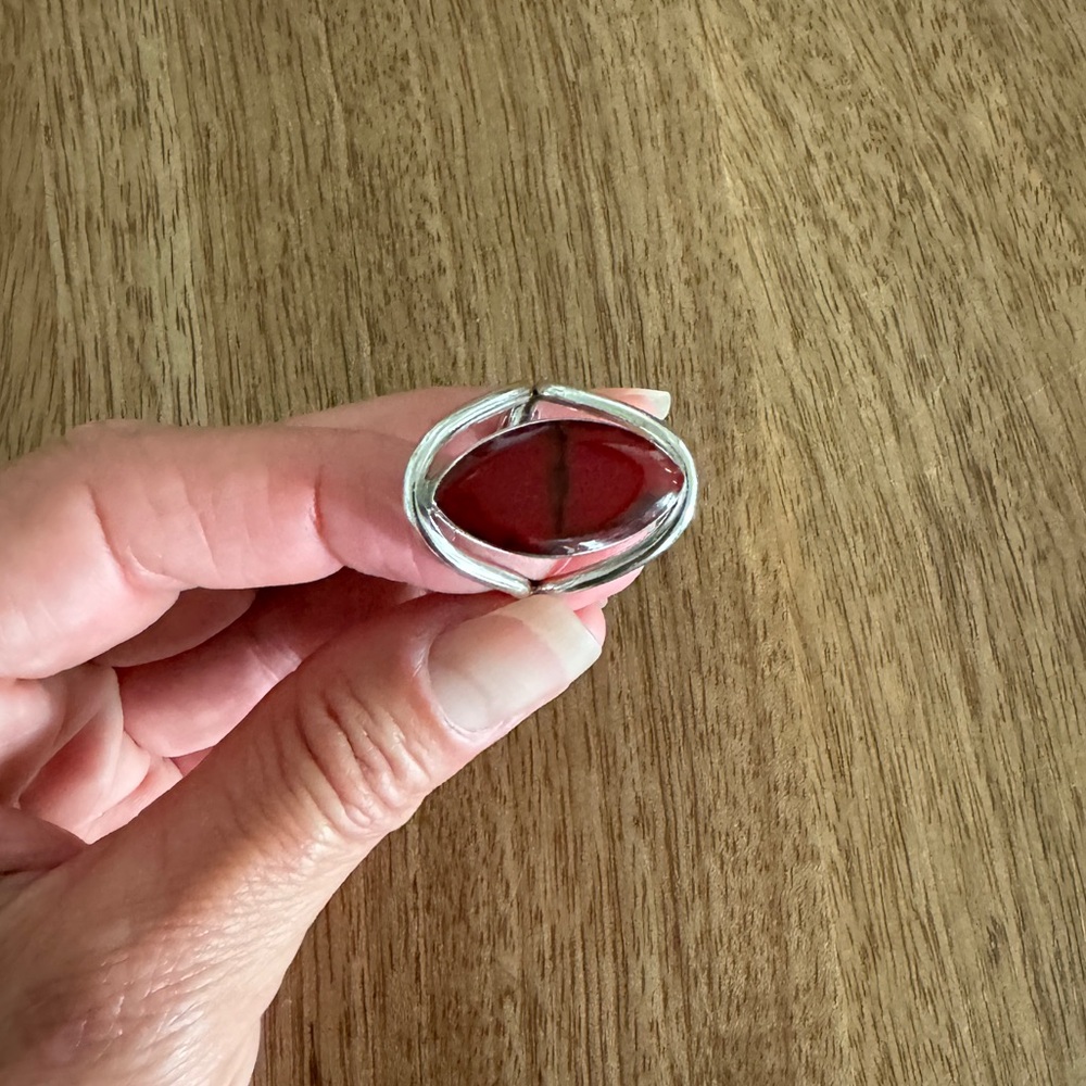 Silver Ring with Red Jasper Stone in Bezel, Unique Band Detail.